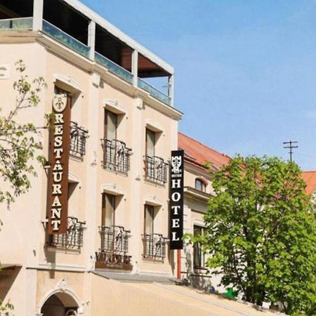Villa Boutique Hotel Mukacheve Ngoại thất bức ảnh