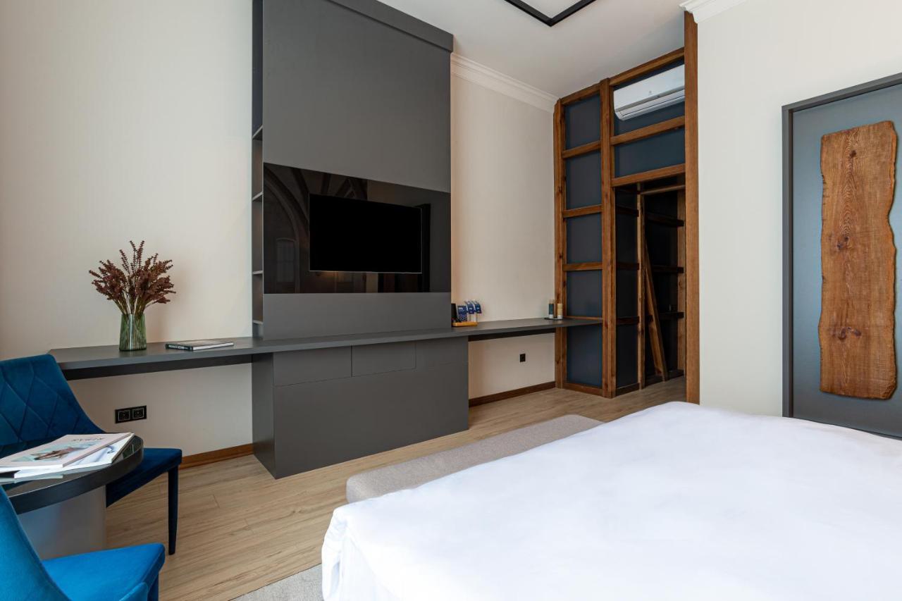 Villa Boutique Hotel Mukacheve Ngoại thất bức ảnh